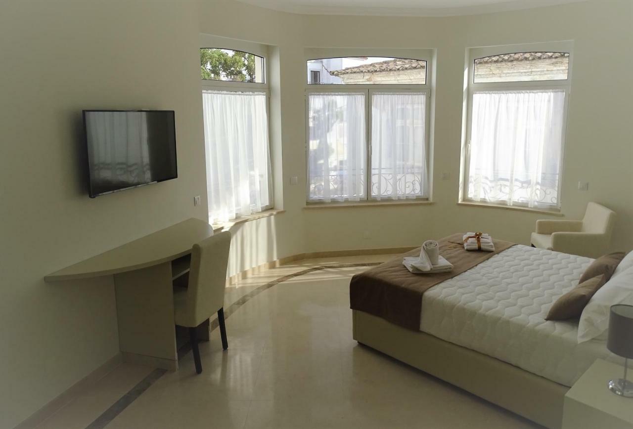 Bowen, Luxury Suites Lagos Exterior foto